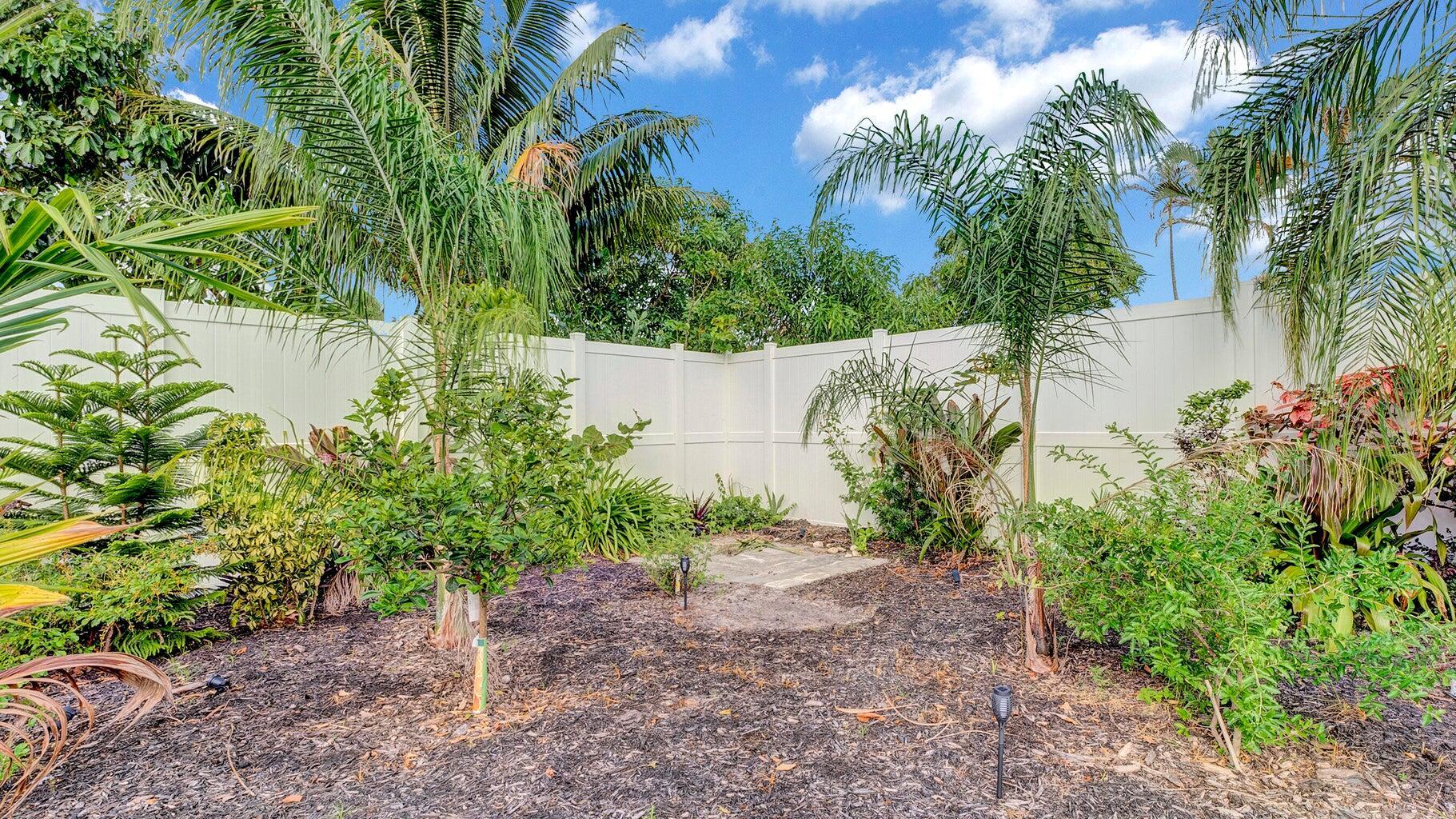 DELRAY SHORES FIRST ADD - Residential Lease