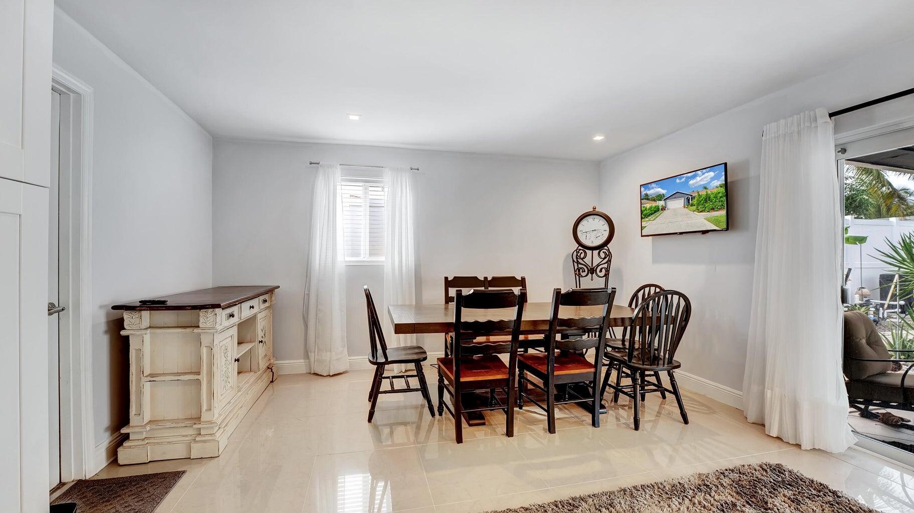 DELRAY SHORES FIRST ADD - Residential Lease