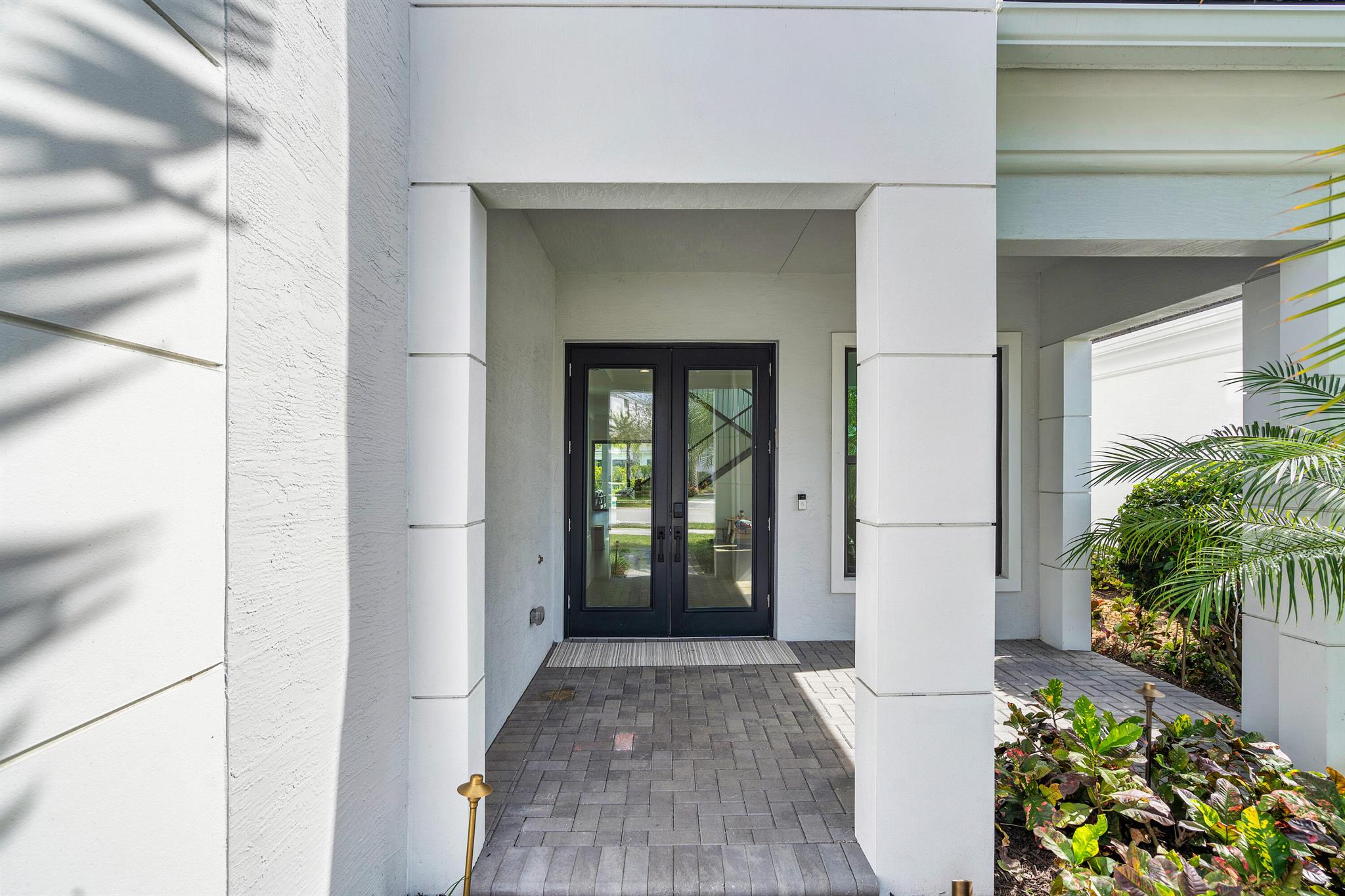 13467 Artisan Circle