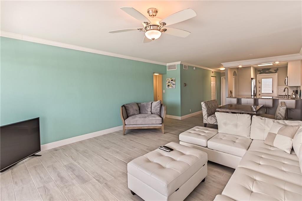 BOCA HOUSE CONDO - Residential