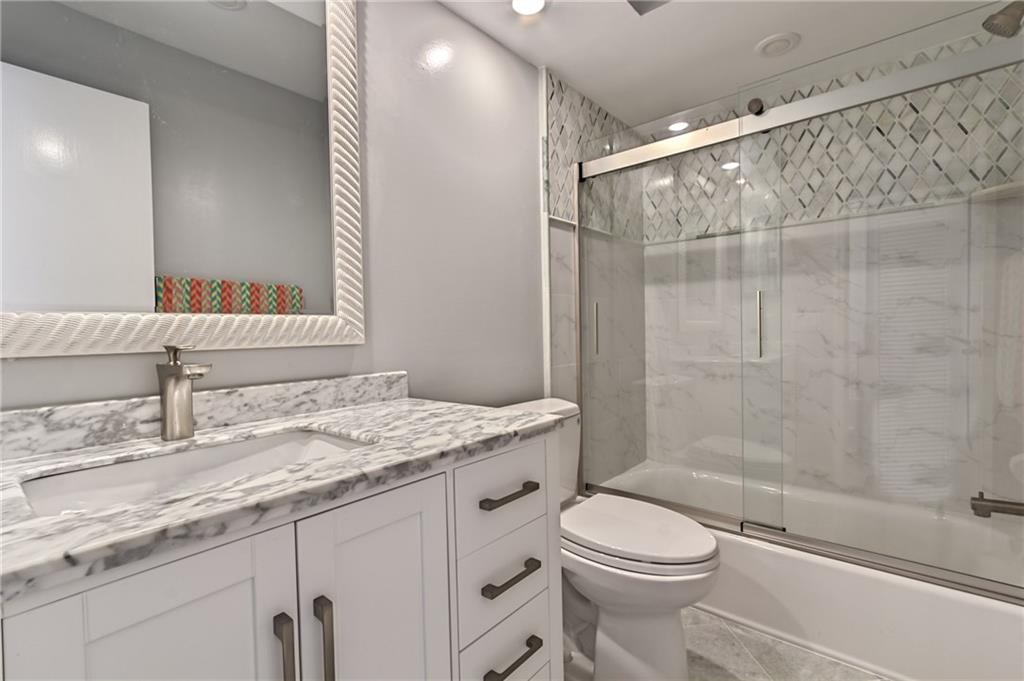 BOCA HOUSE CONDO - Residential