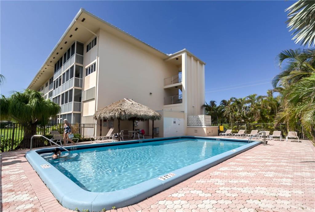 BOCA HOUSE CONDO - Residential
