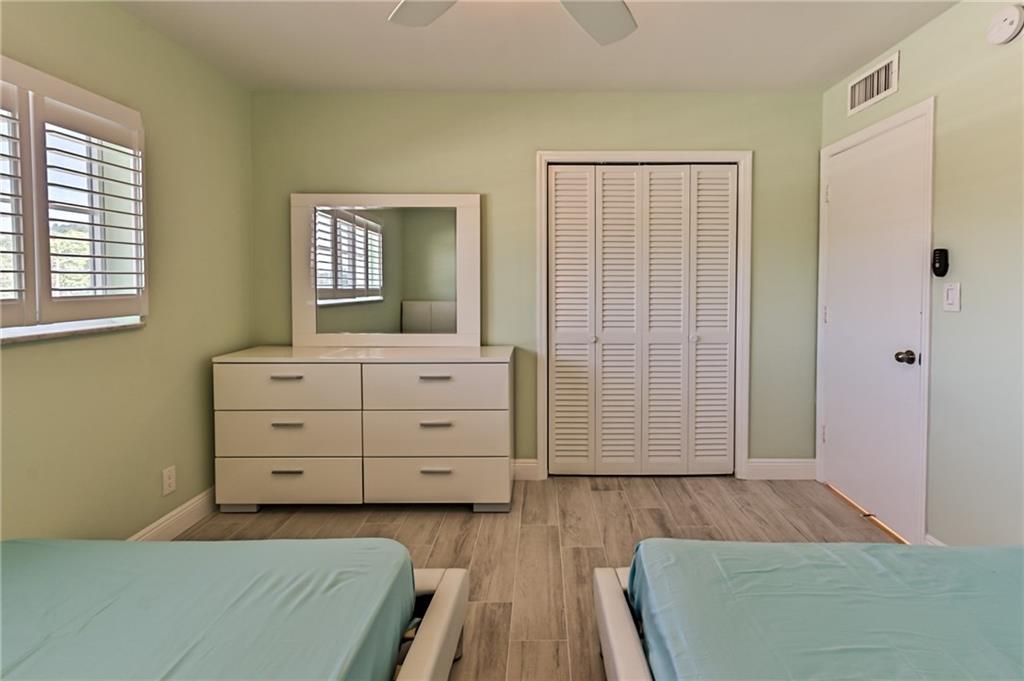 BOCA HOUSE CONDO - Residential