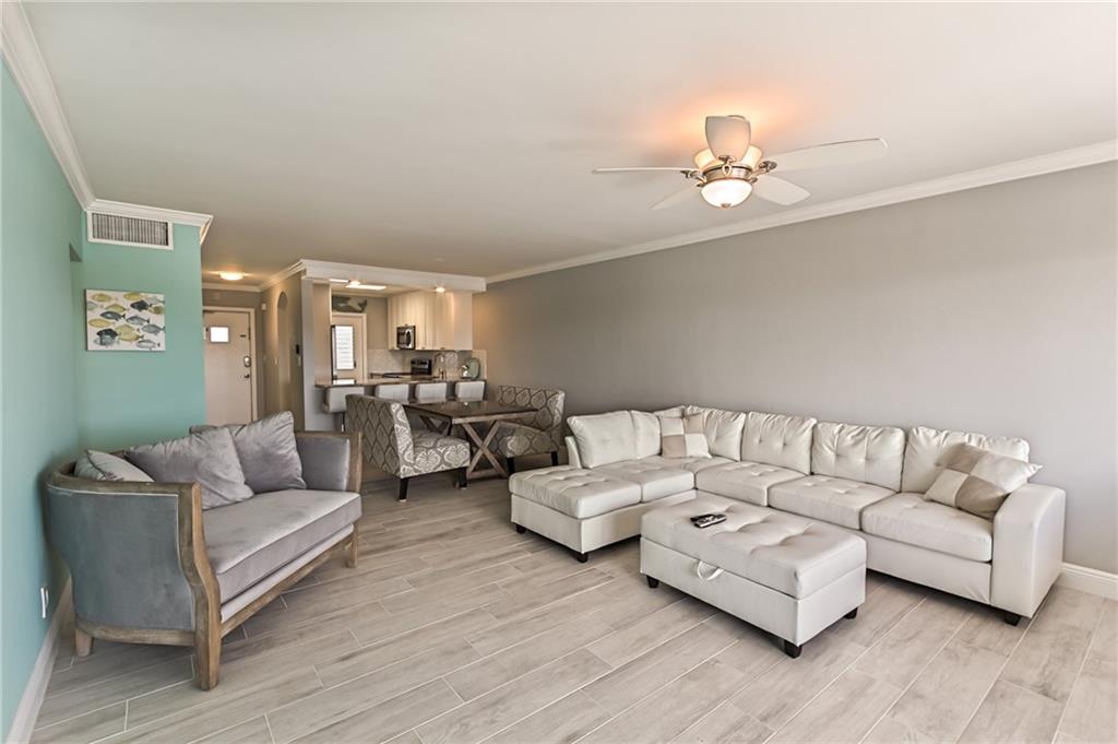 BOCA HOUSE CONDO - Residential