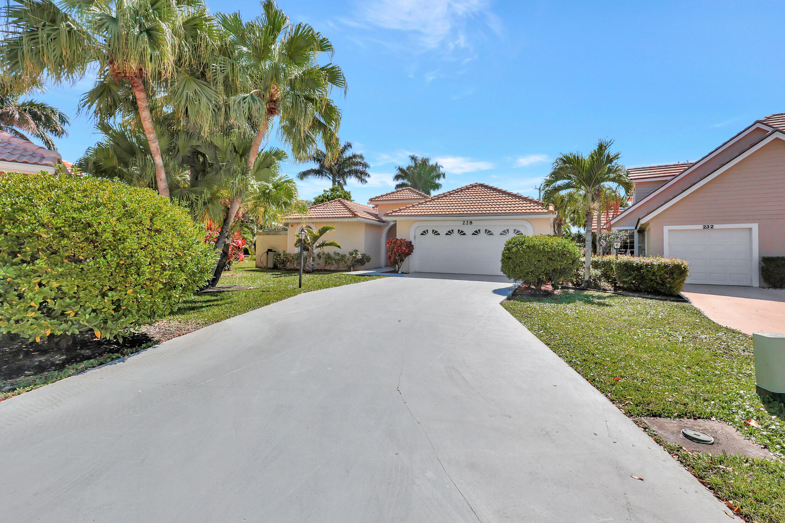 PGA RESORT COMMUNITY OF PRESTON COURTS 2 - Residential