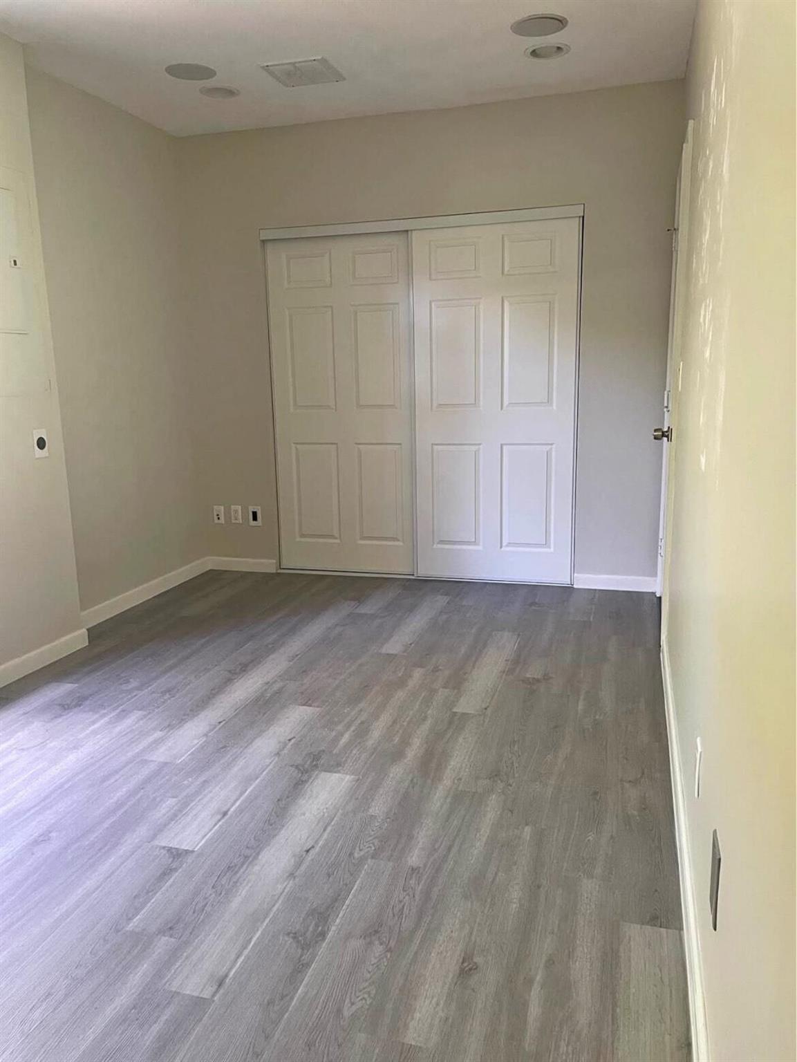 LAKEFIELD OF THE LANDINGS - Residential Lease