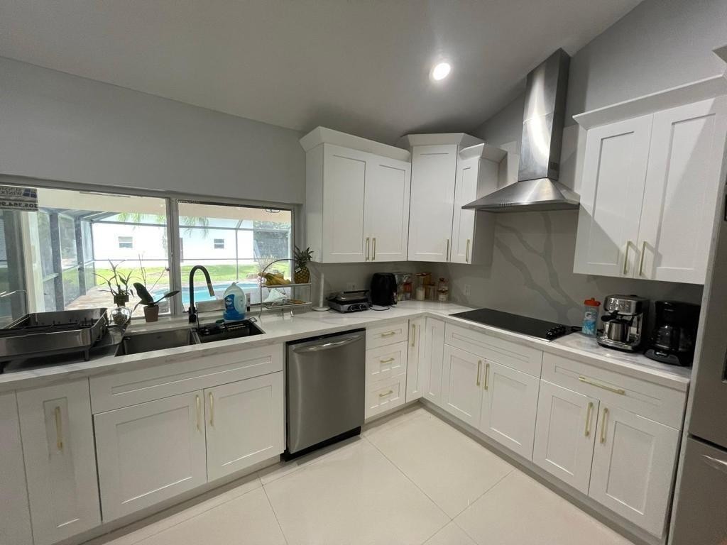 Christopher B Zacco 132-1 - Residential