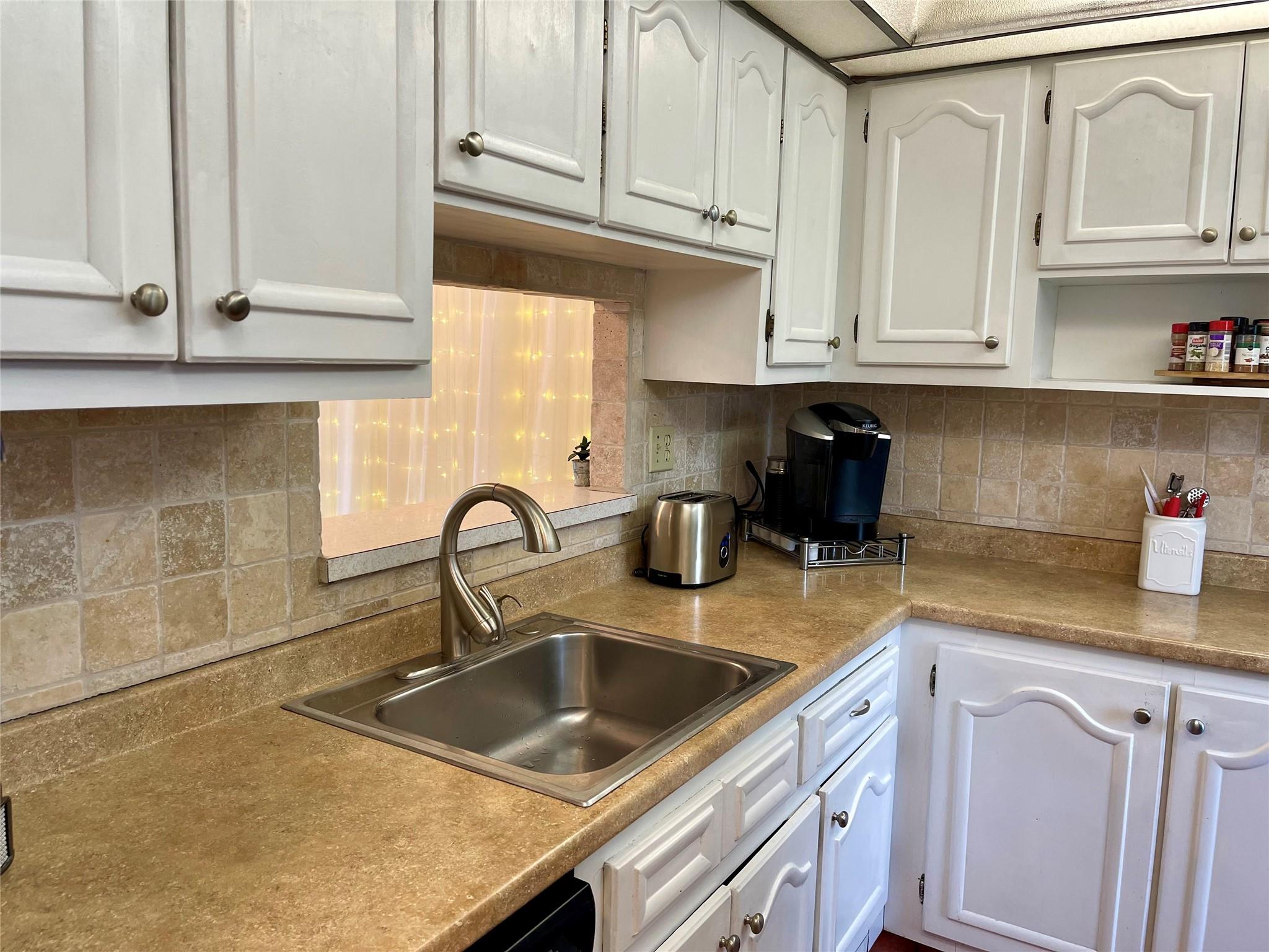 Geranium Gardens Condo - Residential Lease