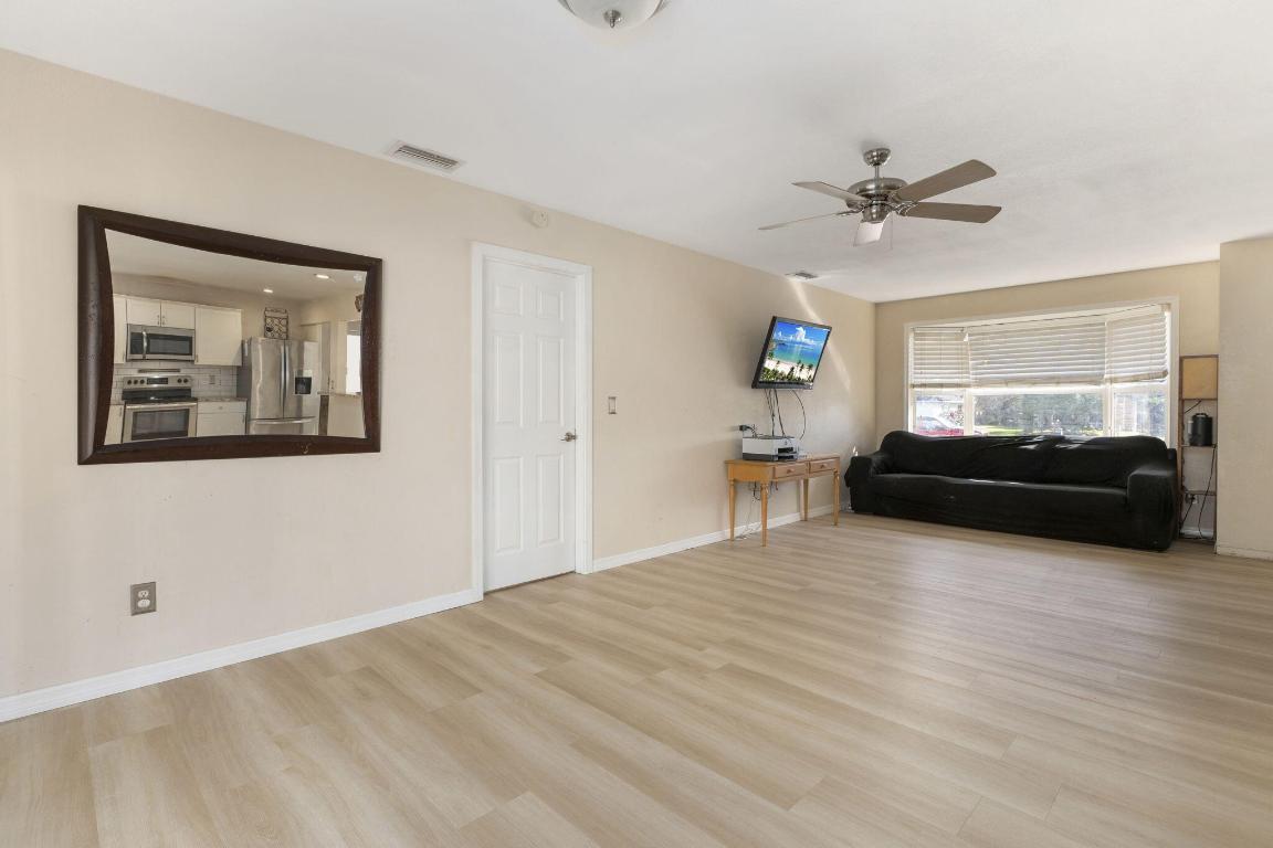 PORT ST LUCIE SECTION 18 - Residential