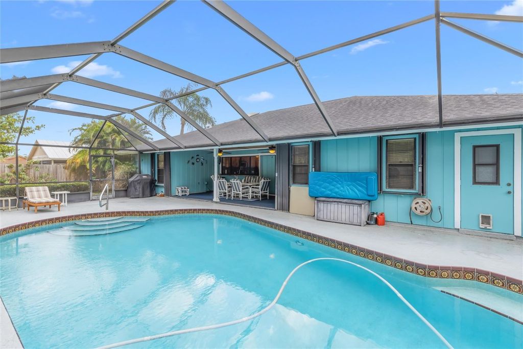 Photo of 925 SE Brookedge Avenue, Port Saint Lucie, FL 34983 (MLS # F10472026)