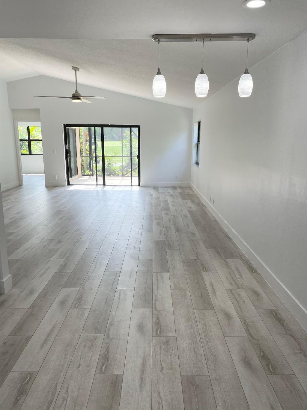 Photo of 60 Ironwood Way N, Palm Beach Gardens, FL 33418 (MLS # R11097619)