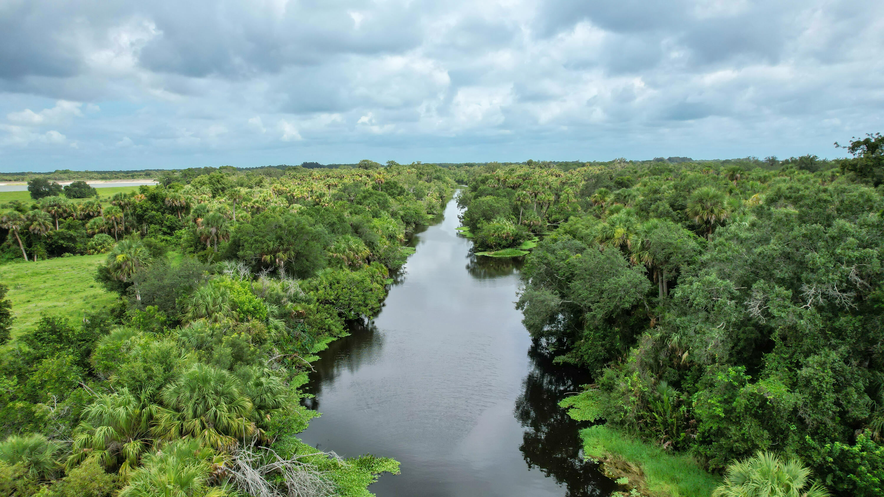 METES AND BOUNDS - Land