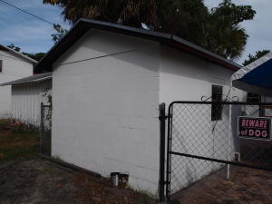 LAKE WORTH TOWN OF - Residential