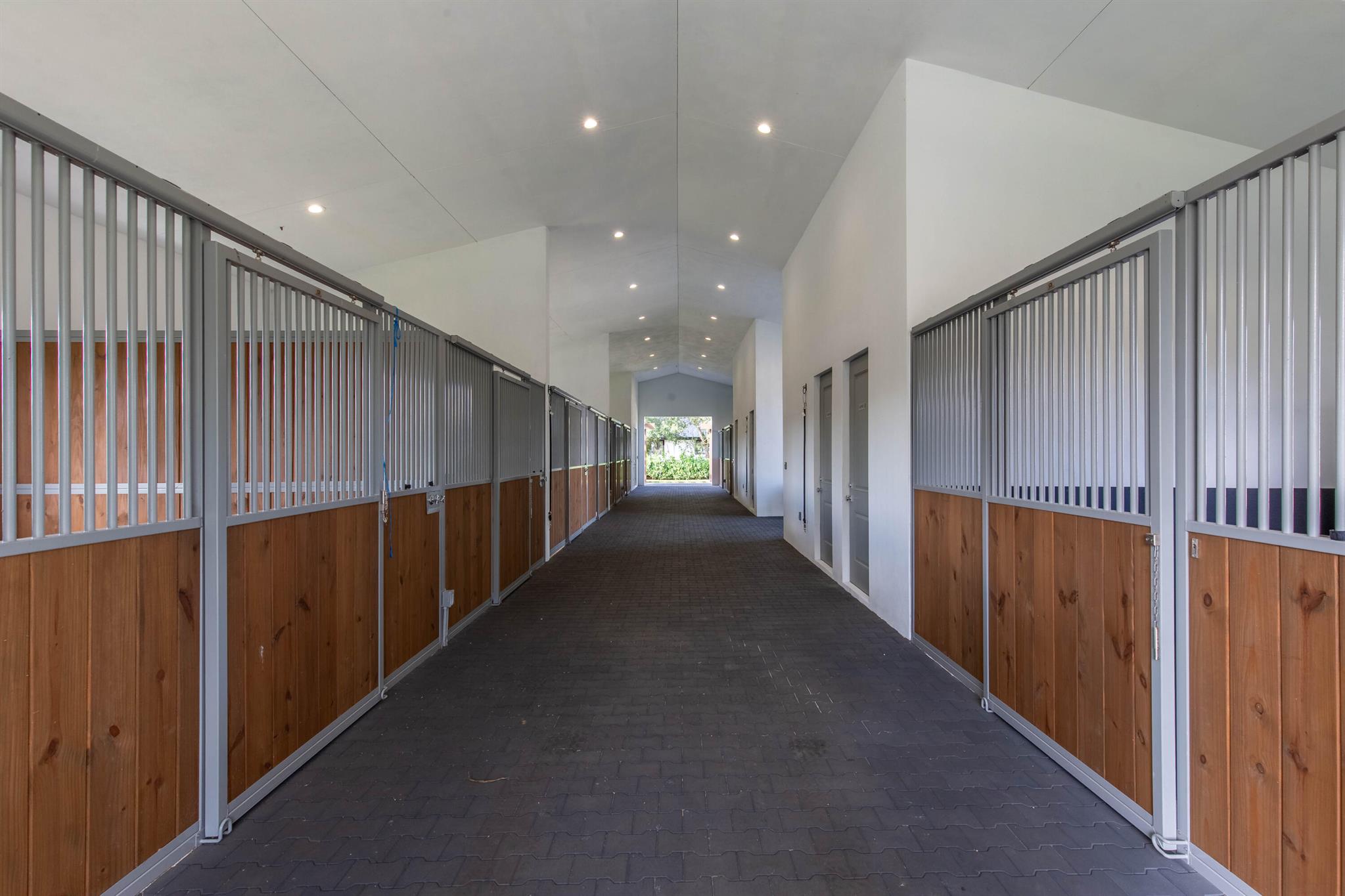 SADDLE TRAIL PARK OF WELL - Residential Lease