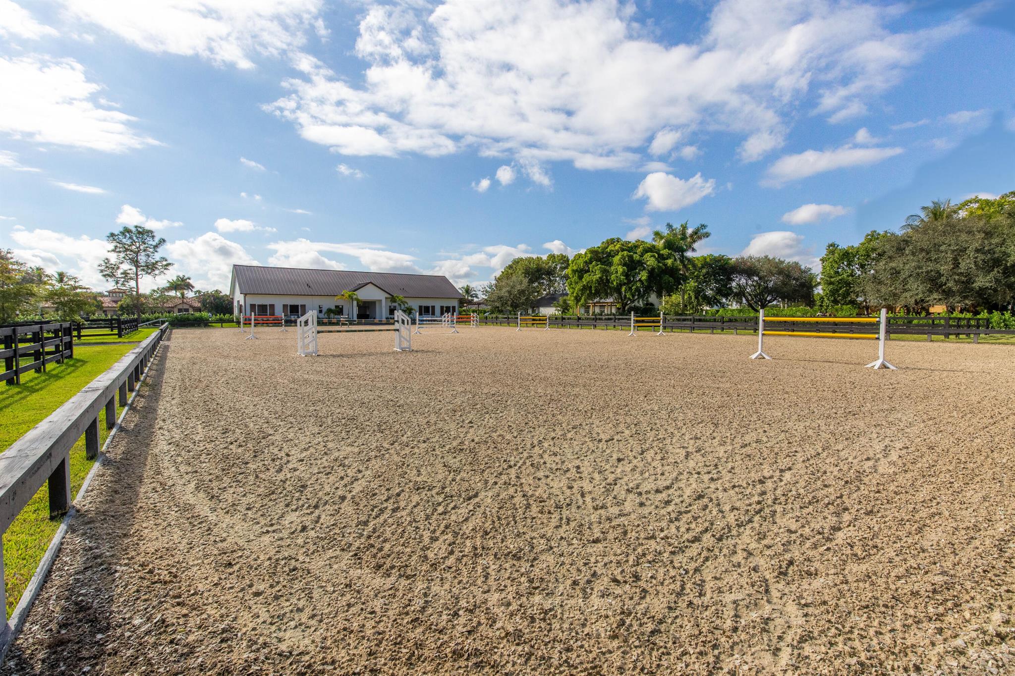 SADDLE TRAIL PARK OF WELL - Residential Lease