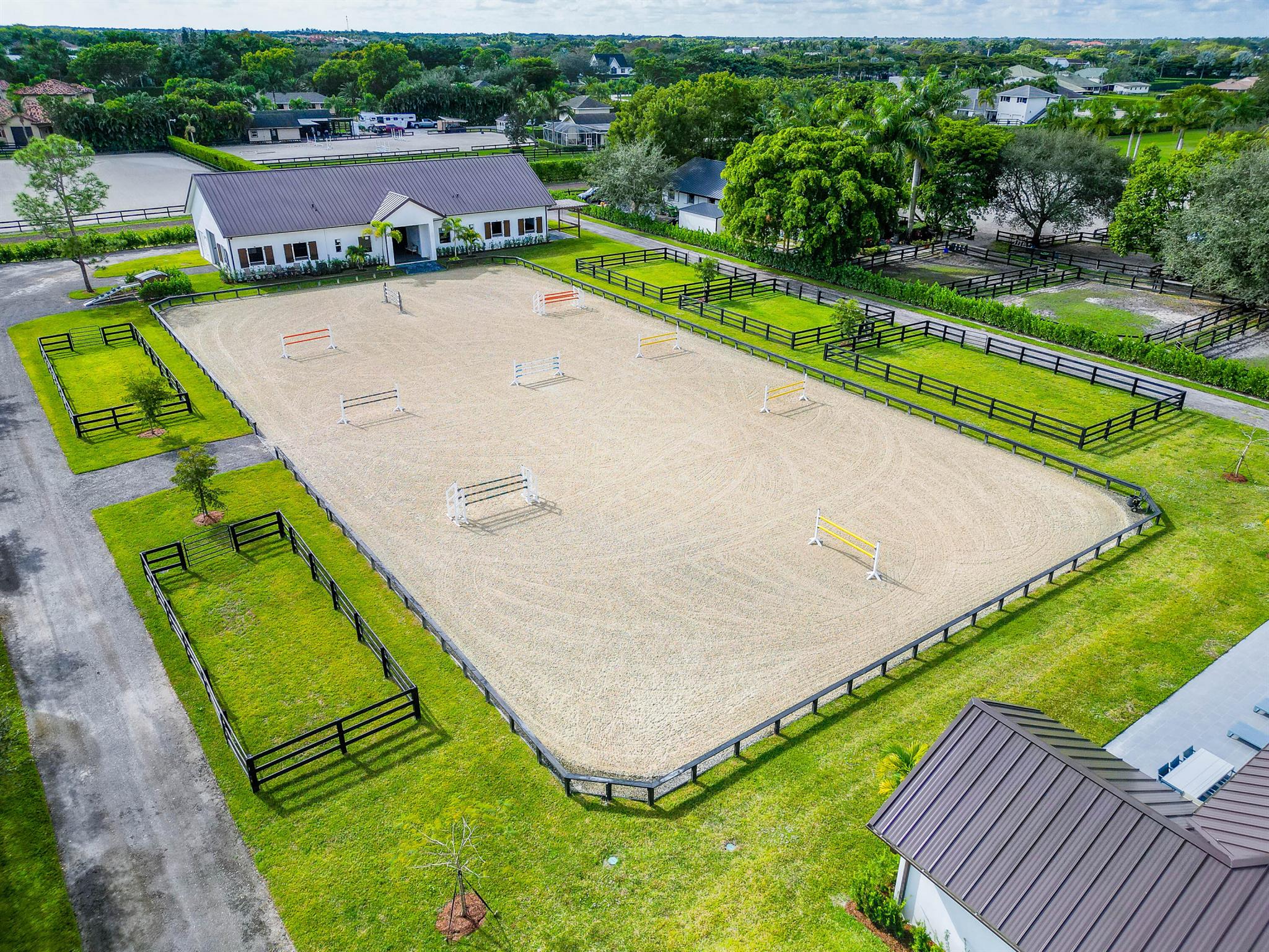 SADDLE TRAIL PARK OF WELL - Residential Lease