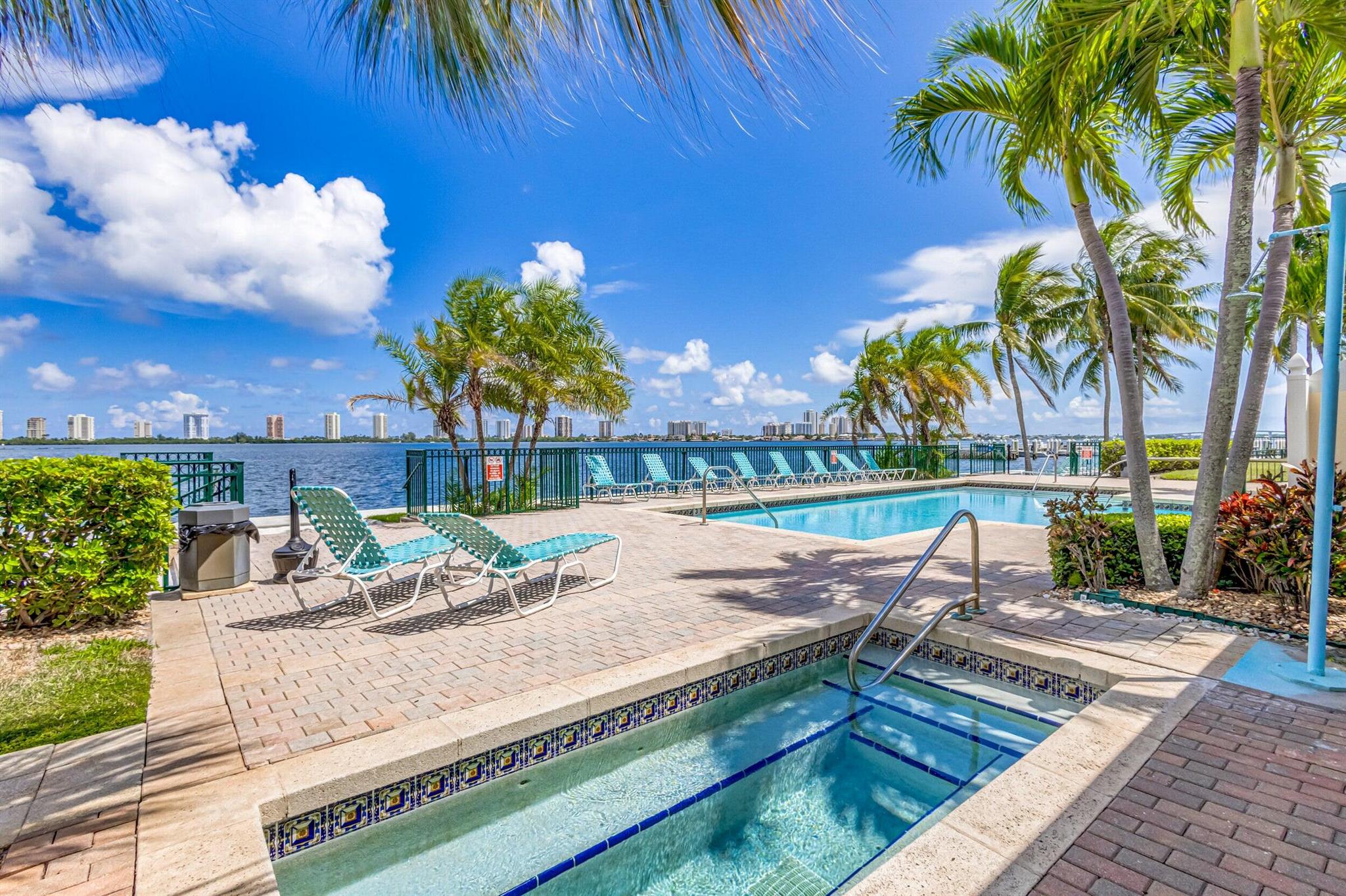 BAY REACH CONDO - Residential