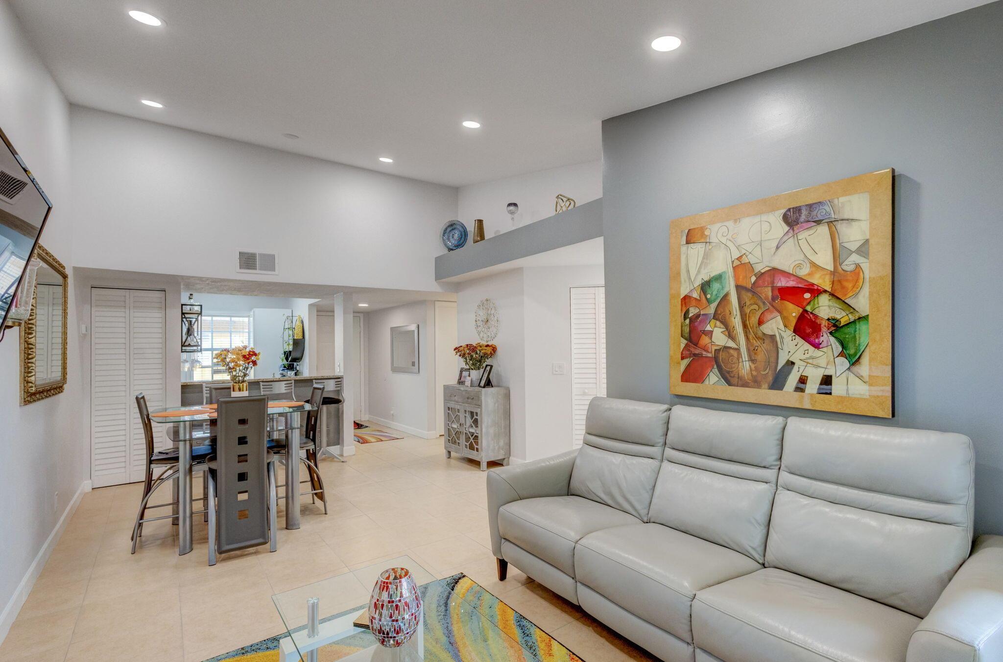 BAY REACH CONDO - Residential