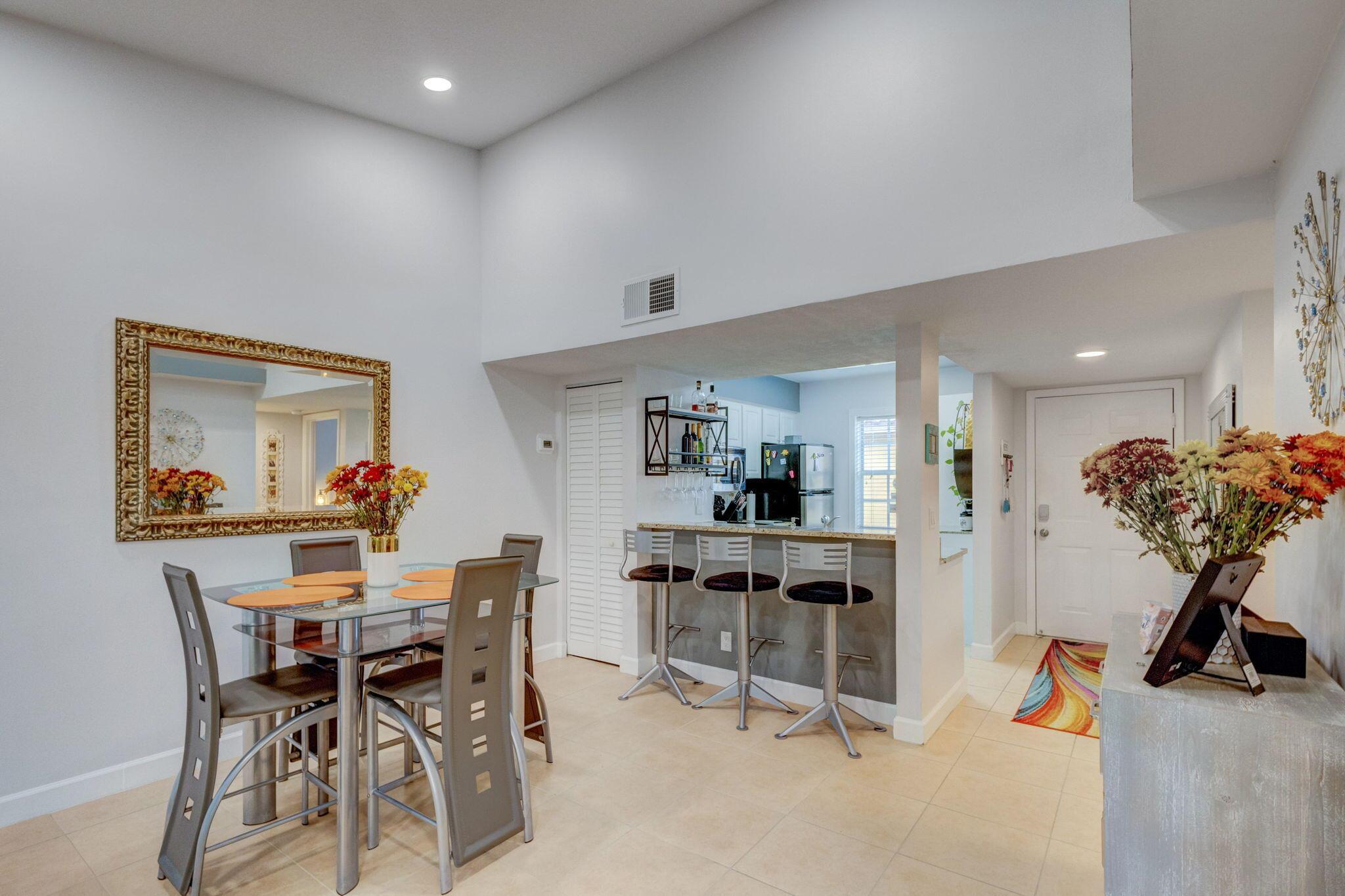 BAY REACH CONDO - Residential