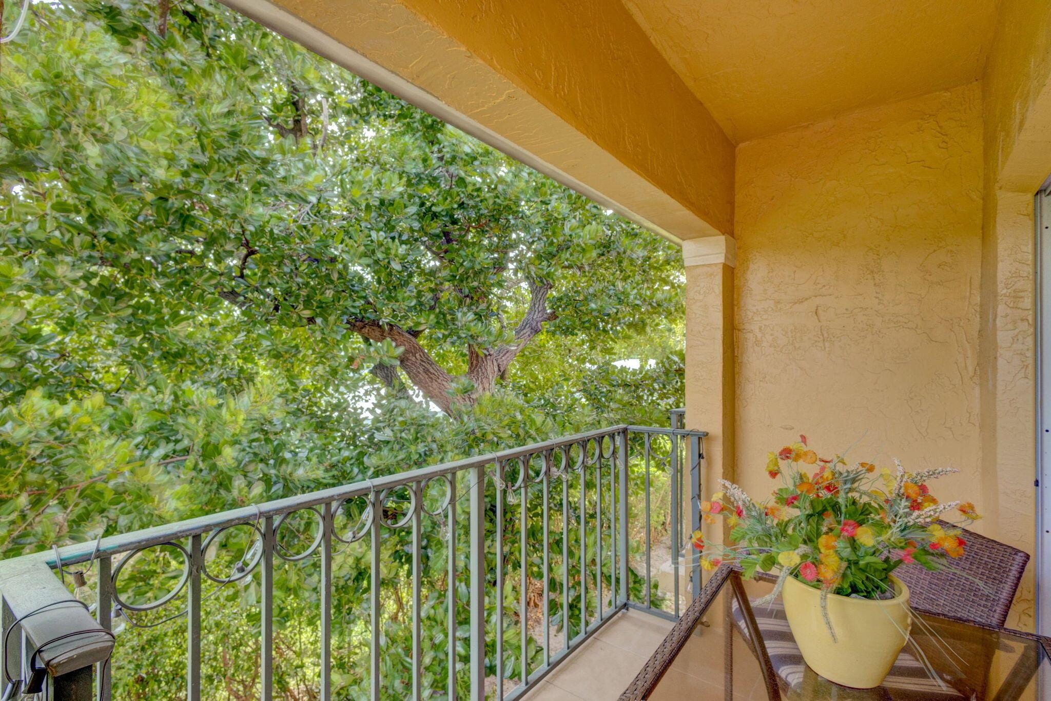 BAY REACH CONDO - Residential