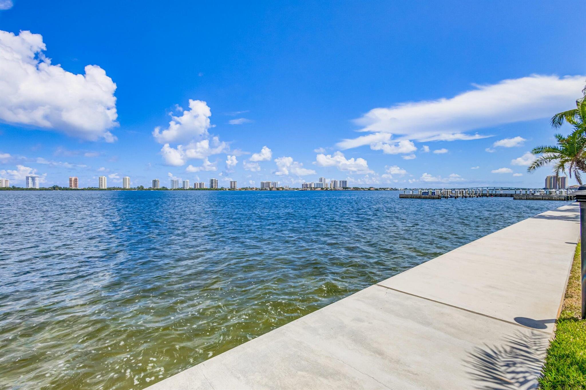 BAY REACH CONDO - Residential