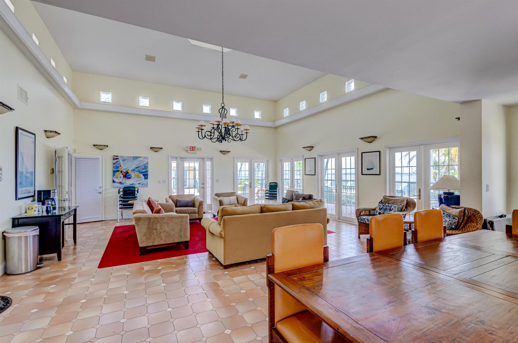 BAY REACH CONDO - Residential
