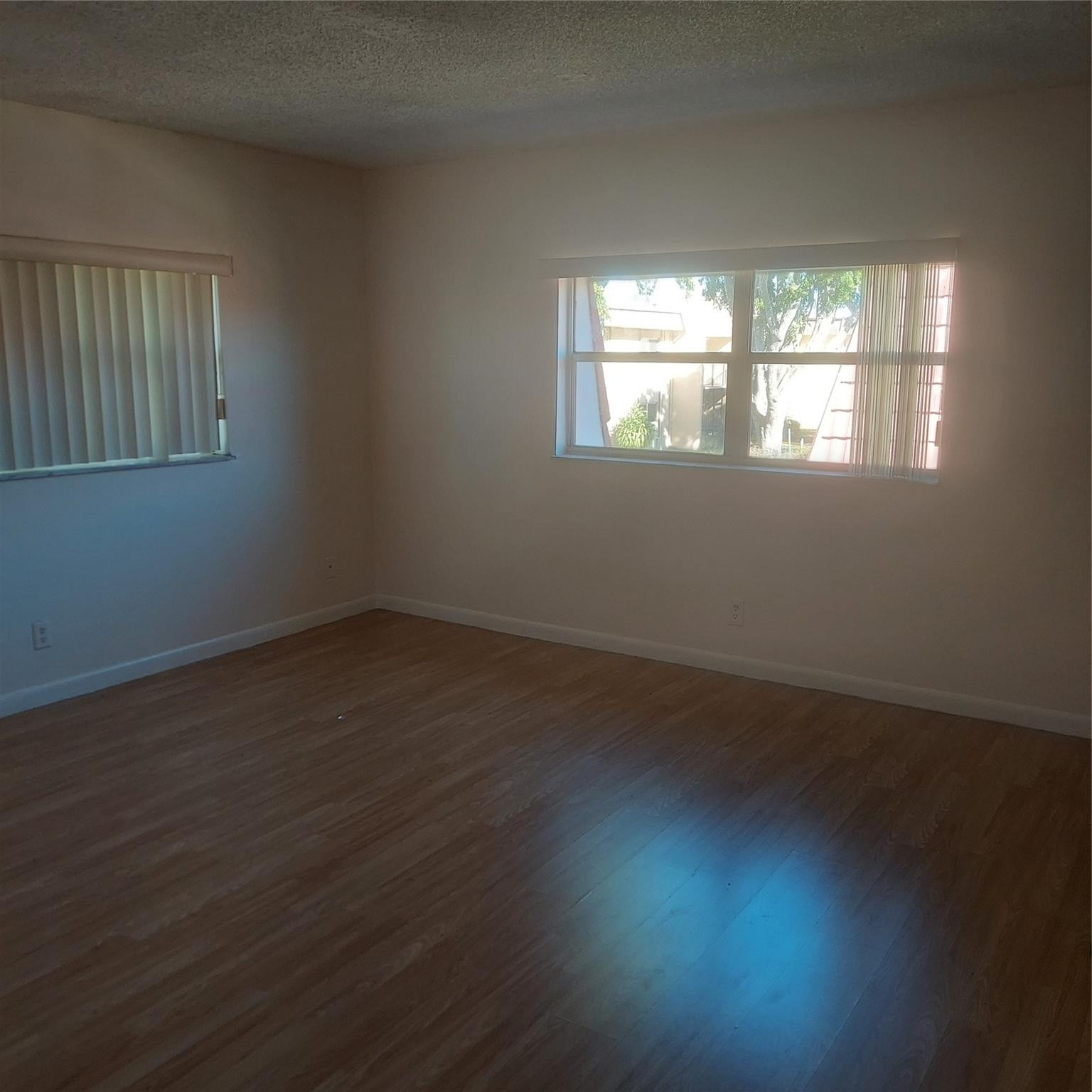 View photos, virtual tours, details... 5409 NW 27th Street 5409