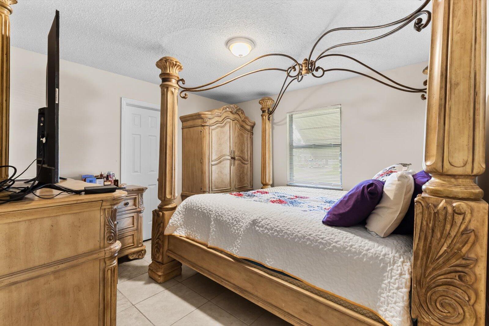 PORT ST LUCIE SECTION 9 - Residential