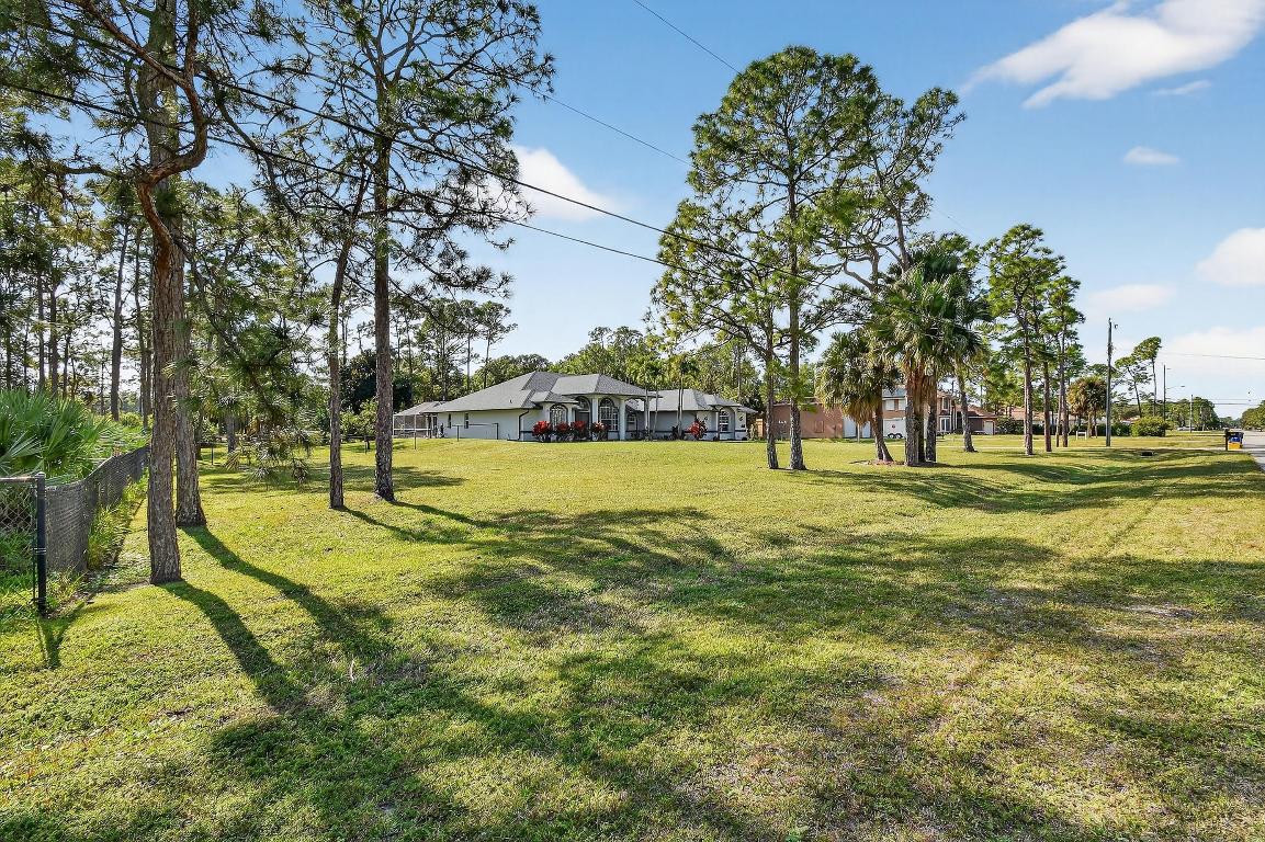 LOXAHATCHEE ACERAGE - Residential Lease