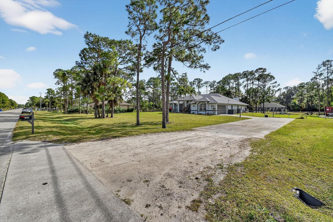 LOXAHATCHEE ACERAGE - Residential Lease