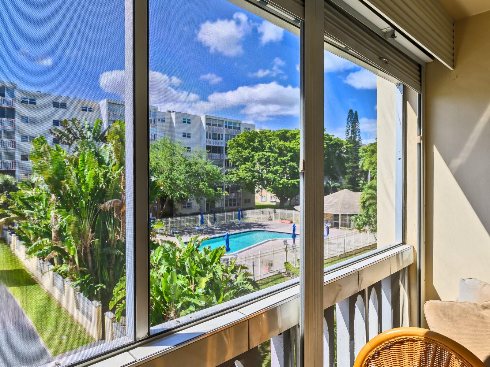 MEADOWBROOK - Residential