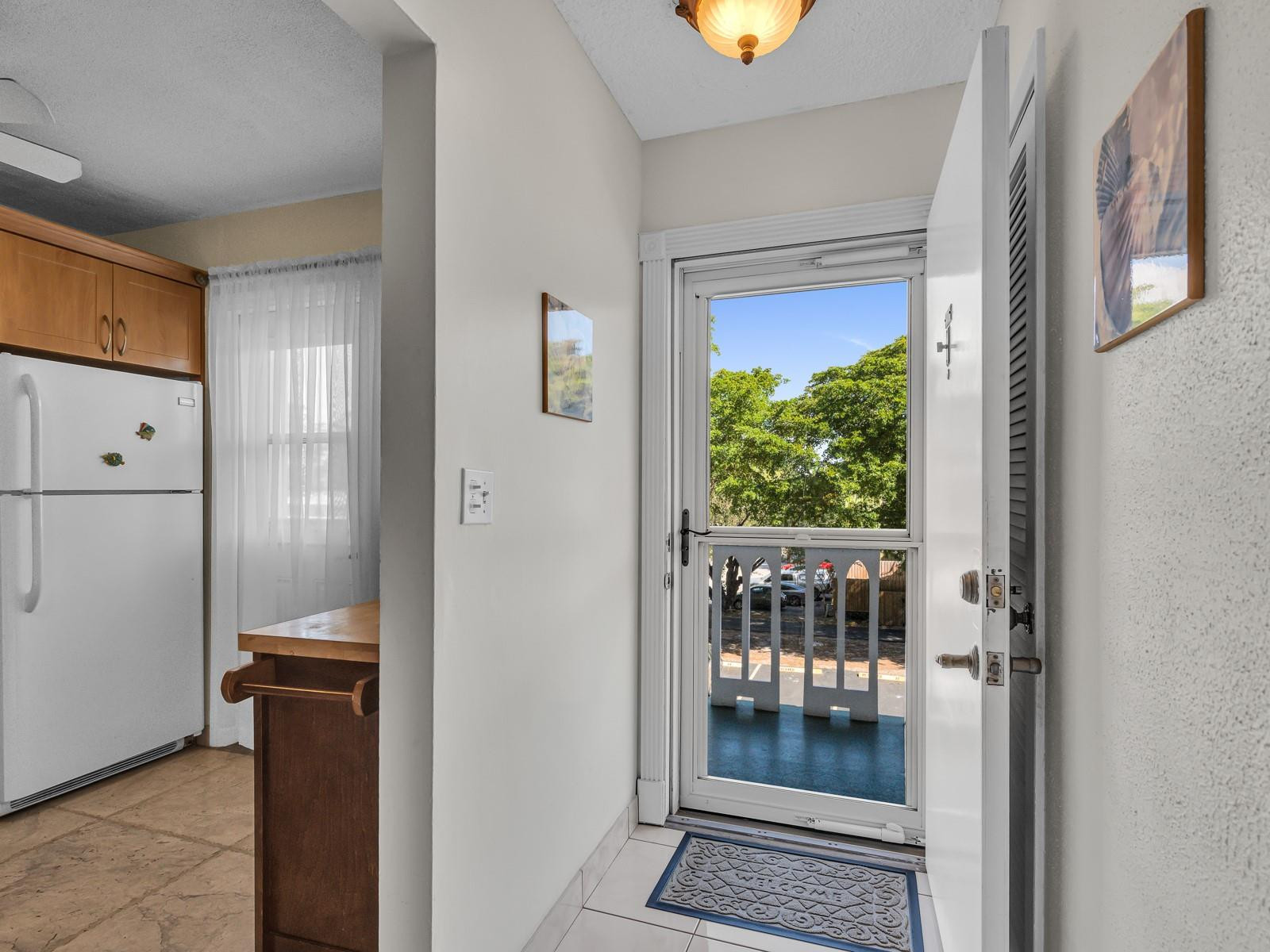 1001 NE 14th Avenue 303