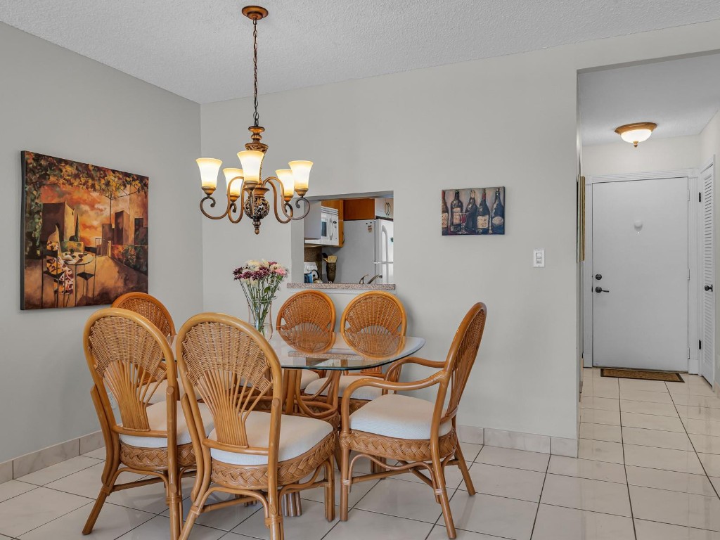 MEADOWBROOK - Residential