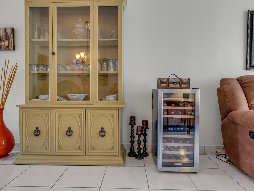 MEADOWBROOK - Residential