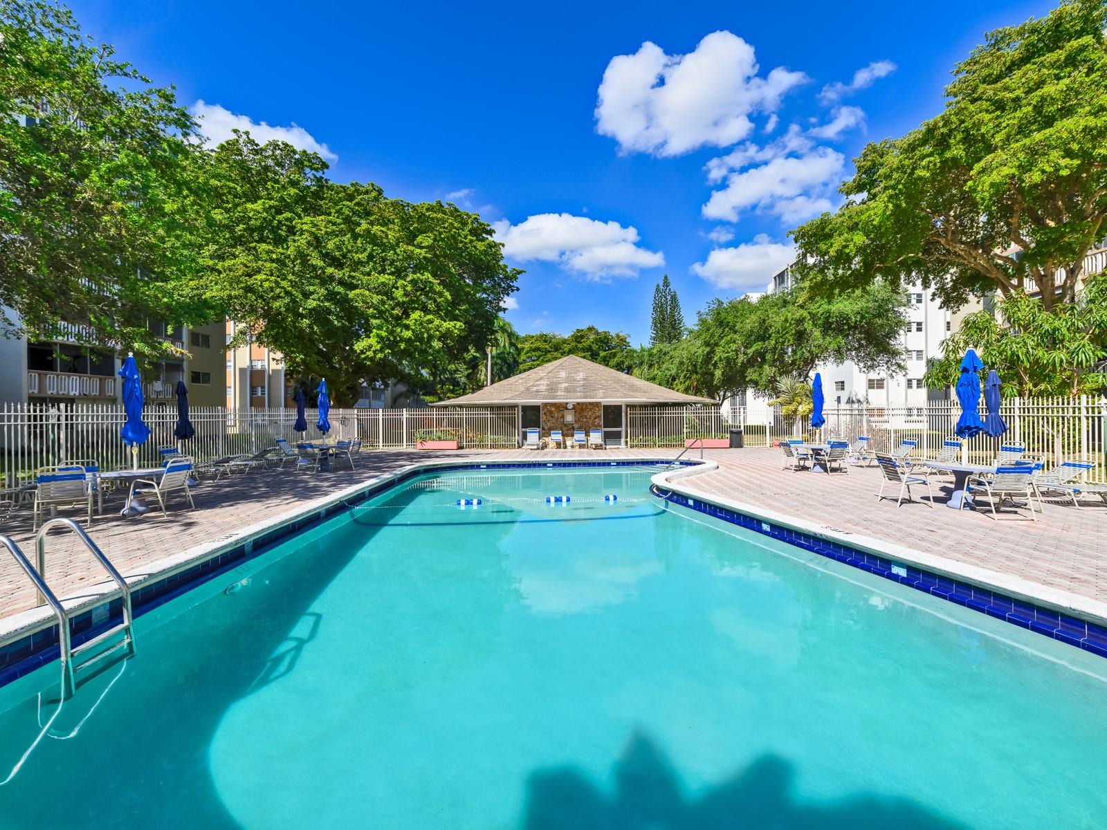 MEADOWBROOK - Residential