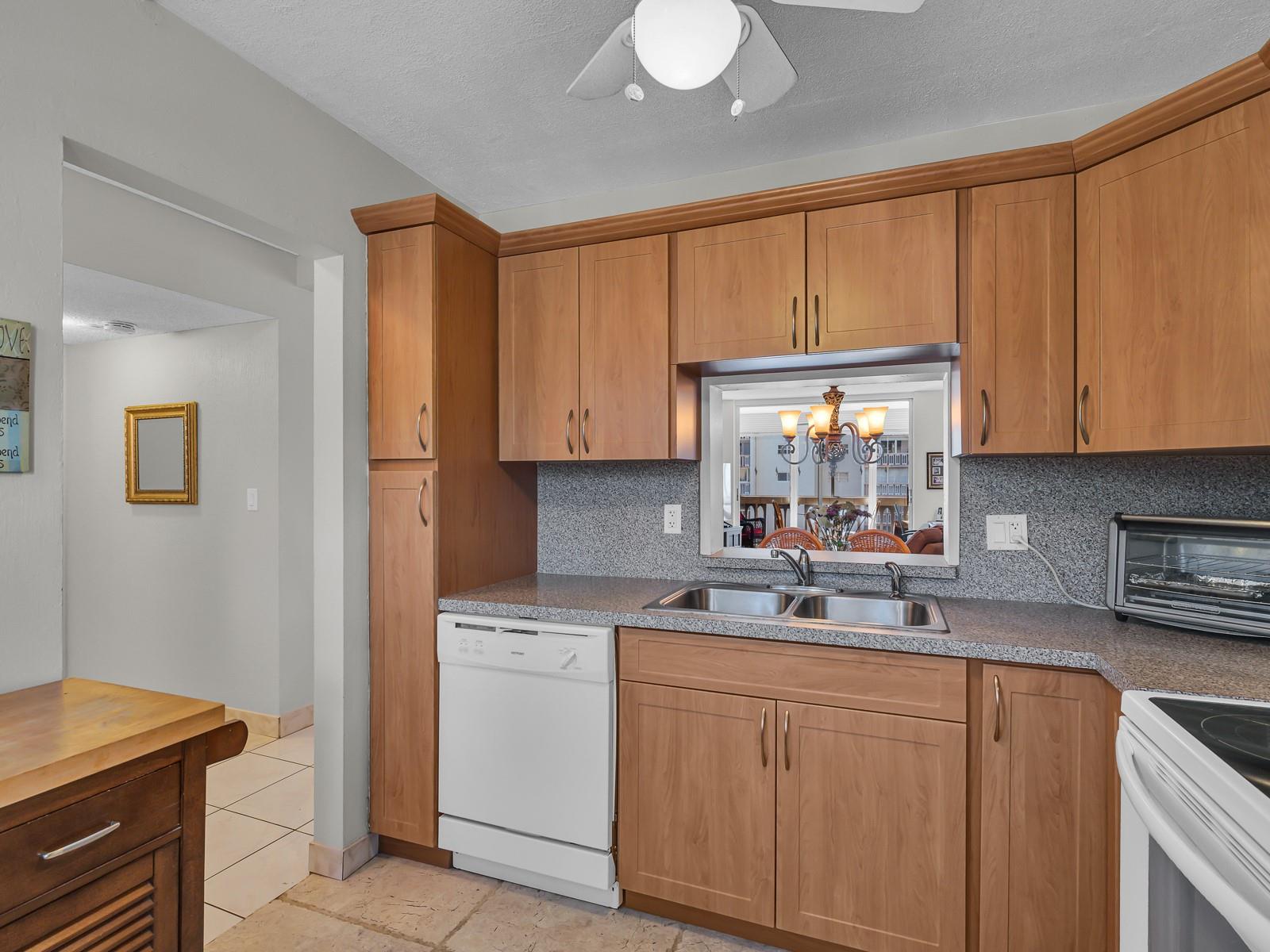 MEADOWBROOK - Residential