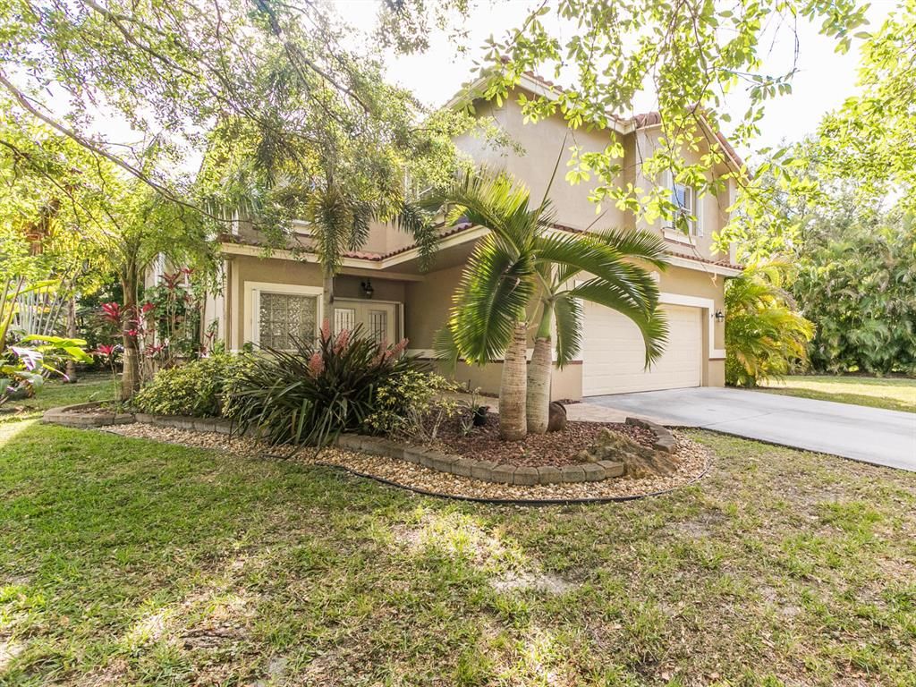 Photo of 6120 NW 58th Way, Parkland, FL 33067 (MLS # R10703207)