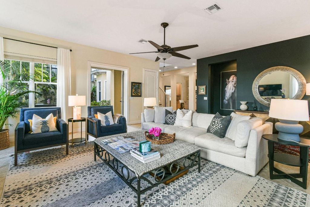 Photo of 256 W Bay Cedar Circle, Jupiter, FL 33458 (MLS # R10929999)