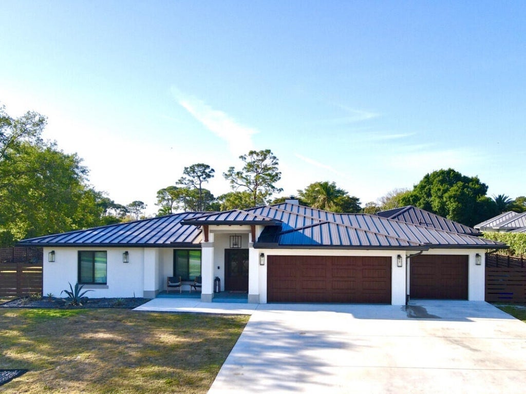 Photo of 9600 Payton Court, Boynton Beach, FL 33472 (MLS # R11077640)