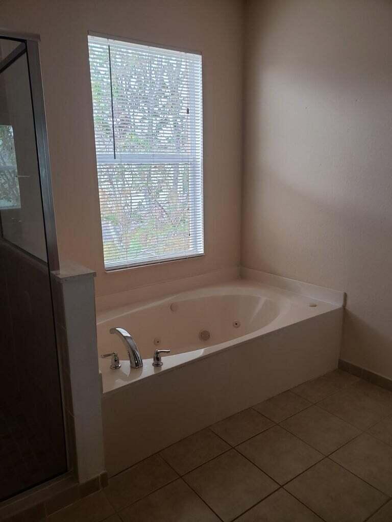 EAST LAKE VILLAGE NO 3 - Residential Lease