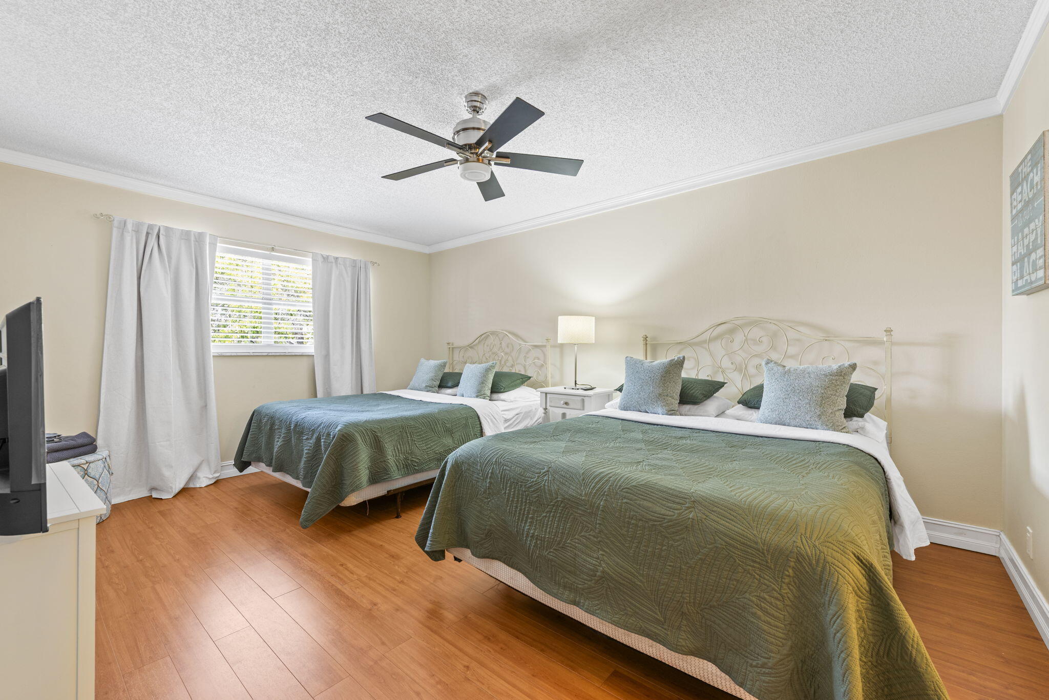 FALLS OF INVERRARY - Residential