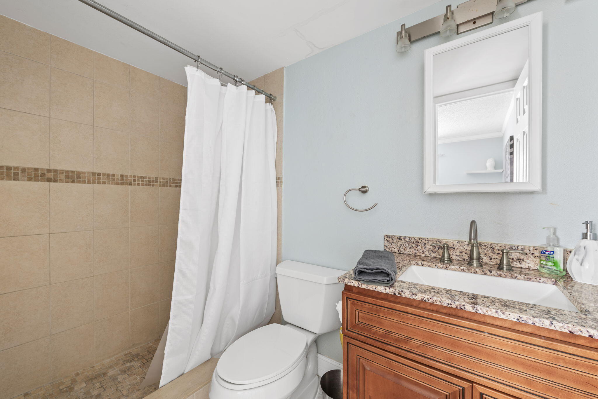 FALLS OF INVERRARY - Residential