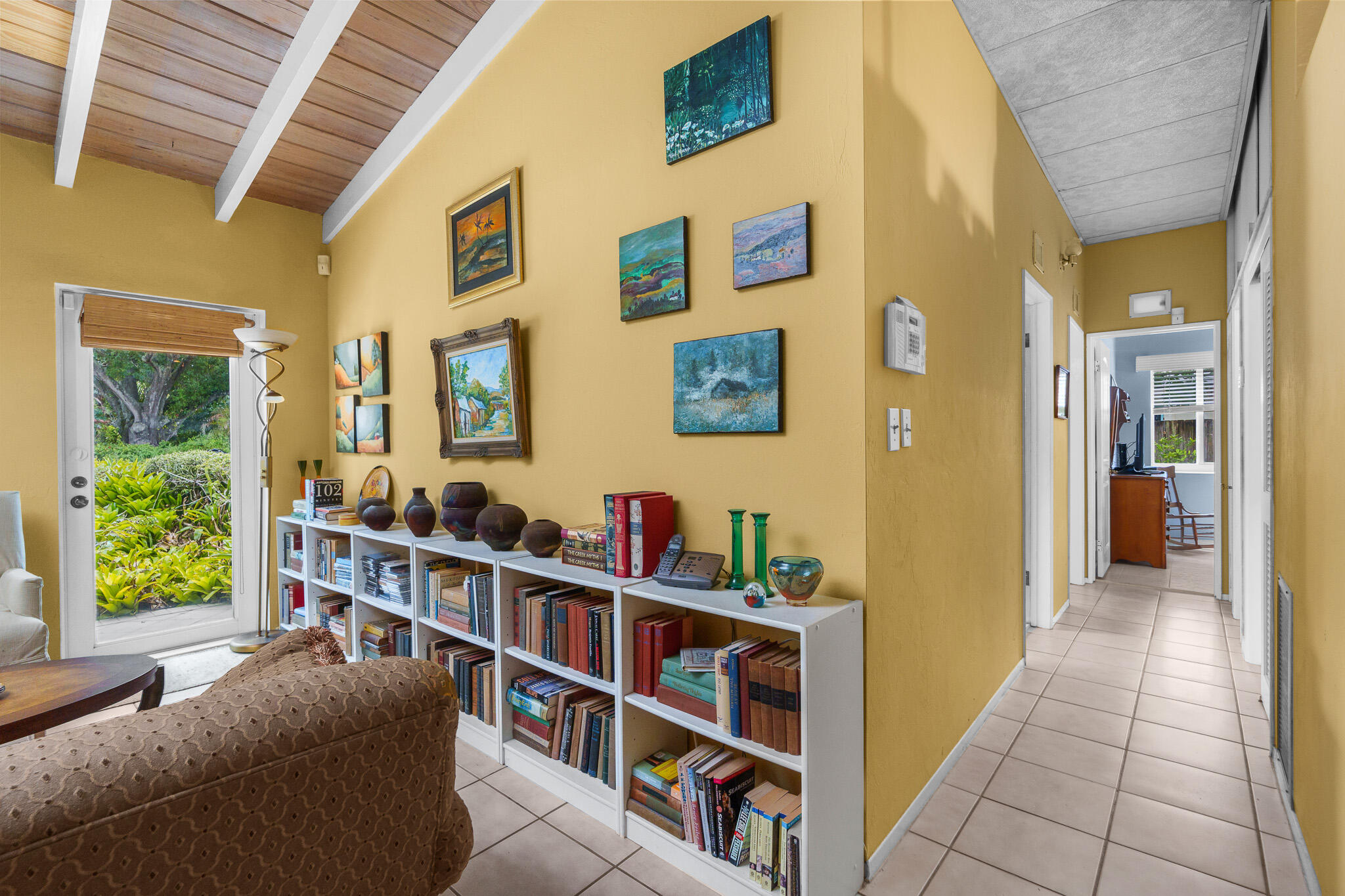 1617 NE 8th Avenue, Fort Lauderdale, FL, 33305/$529,000 3 1617 NE 8th Avenue