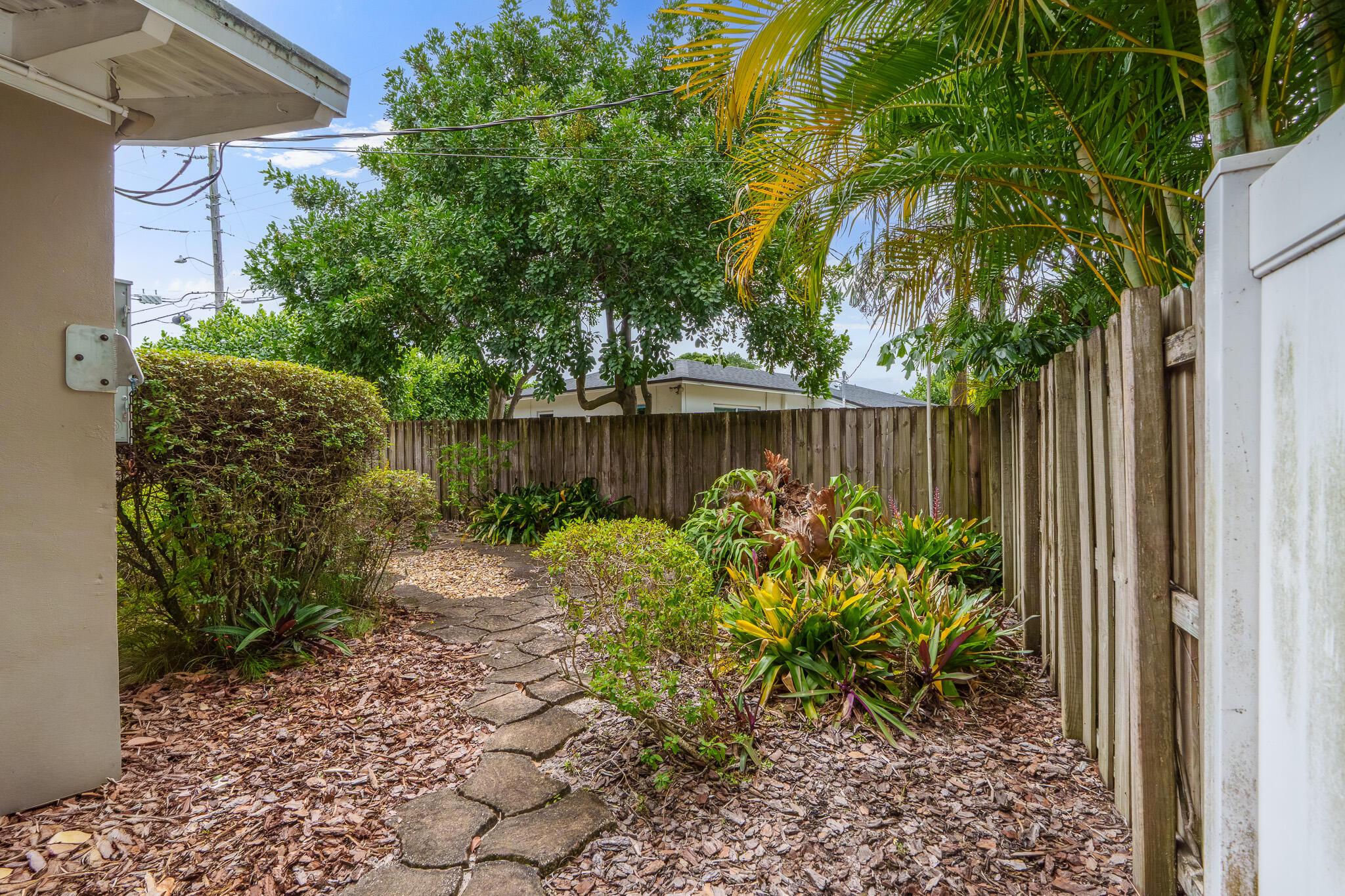 RESUB OF POR OF NORFOLK GARDENS - Residential