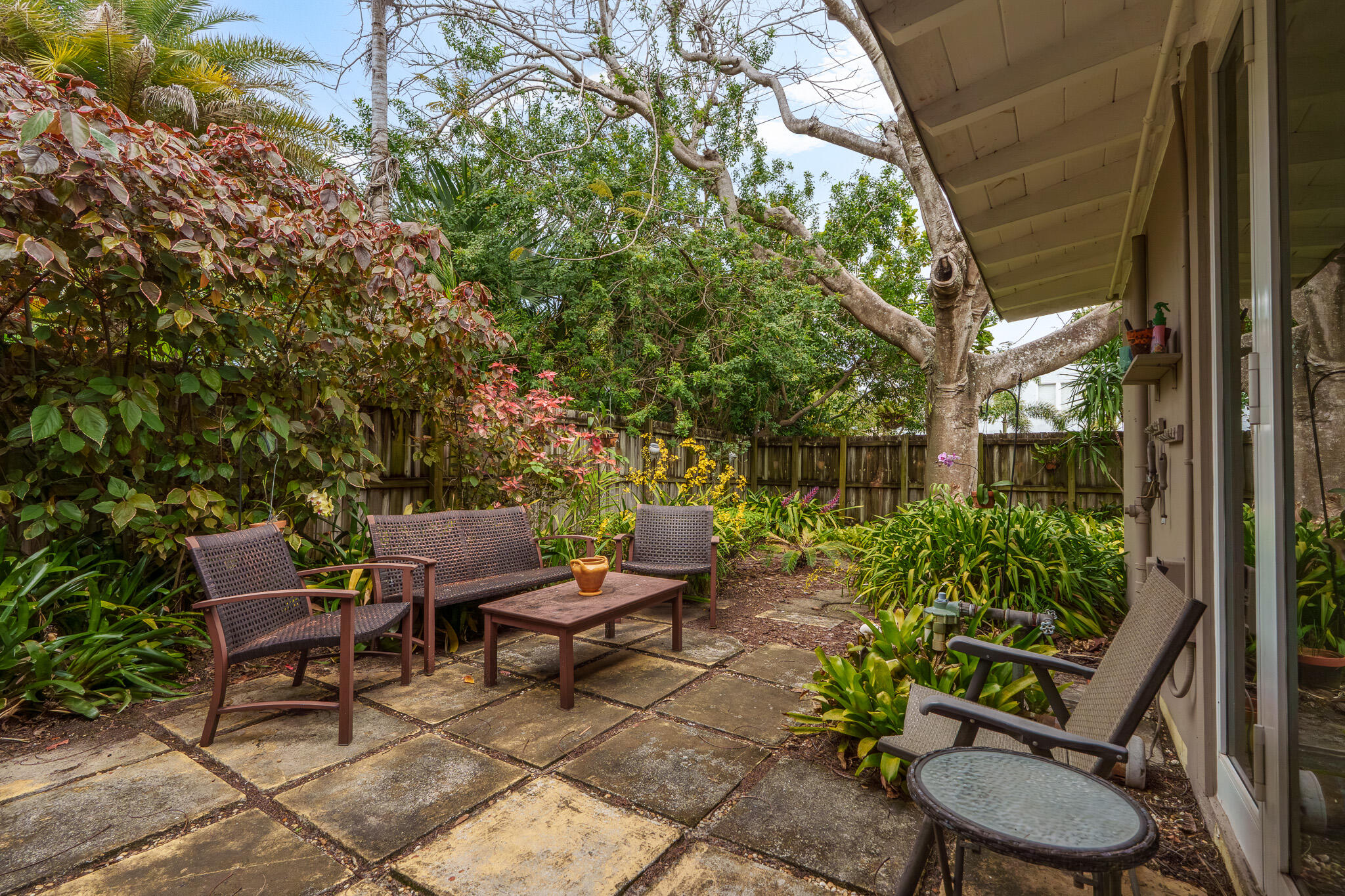 RESUB OF POR OF NORFOLK GARDENS - Residential