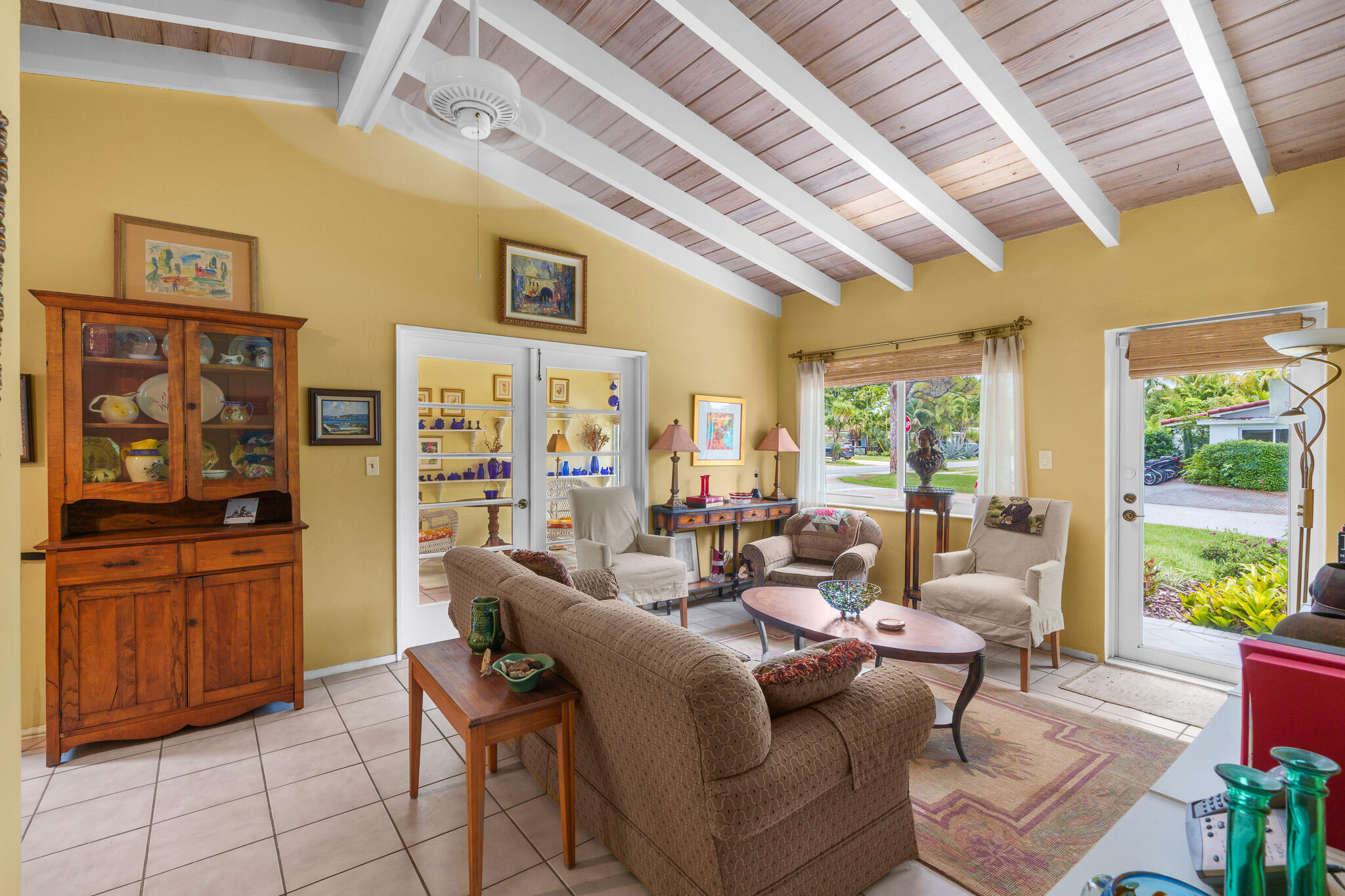 1617 NE 8th Avenue, Fort Lauderdale, FL, 33305/$529,000 2 1617 NE 8th Avenue