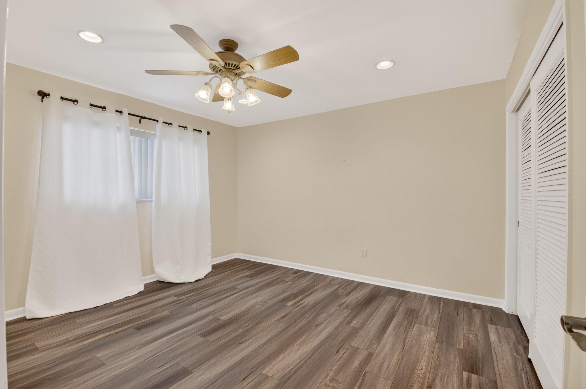 BOCA RATON SQUARE UNIT 1 - Residential Lease