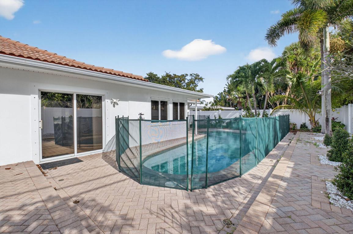 BOCA RATON SQUARE UNIT 1 - Residential Lease