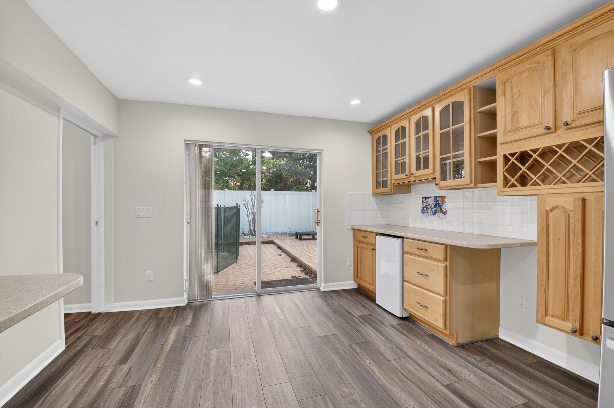 BOCA RATON SQUARE UNIT 1 - Residential Lease