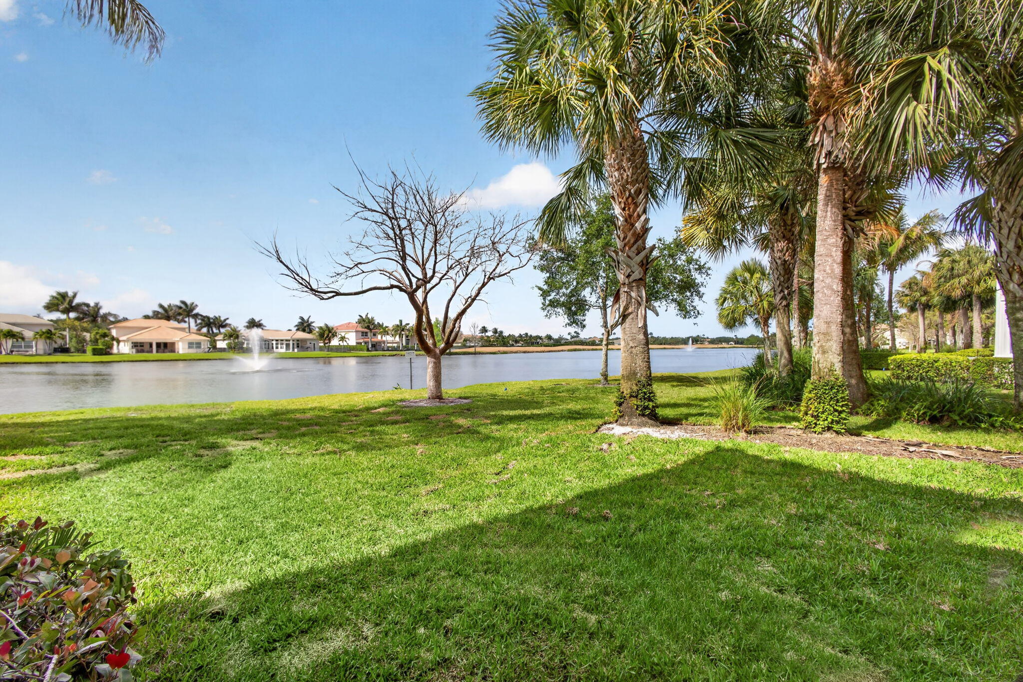 JUPITER COUNTRY CLUB CONDO II - Residential